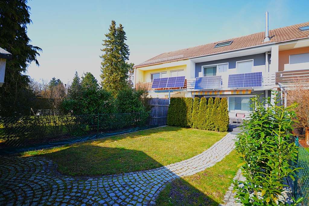 Immobilie in Schwabmünchen - Familienidylle in ruhiger Lage – modernisiertes Reihenhaus mit sonnigem Garten & vielseitigen Räumen - Bild 0