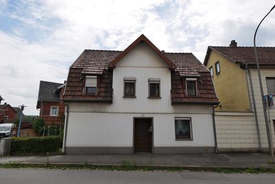 Renovierungsbedürftiges EFH in Oeslau