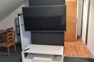 Teilmöbilierte, gepflegte 1,5-Zimmer-Dachgeschosswohnung mit EBK in Junkersdorf, Köln – Marsdorferstr 31, 50858 Köln – Vorschaubild 6