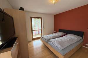 Gepflegtes Mehrfamilienhaus mit 4 Wohneinheiten und interessanten Optionen – Die vollständige Adresse der Immobilie erhältst du vom Anbieter., 94491 Hengersberg – Vorschaubild 13