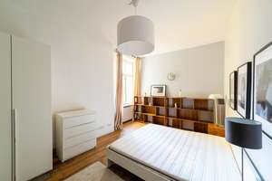 Bezugsfreie 4-Zimmer-Altbauwohnung in Top-Lage: Hohe Decken, Parkett, Stuck Balkon und vieles mehr! – Die vollständige Adresse der Immobilie erhältst du vom Anbieter., 10119 Prenzlauer Berg, Berlin – Vorschaubild 12