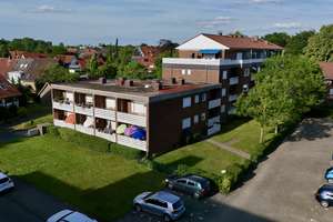 Gut geschnittene 2-Zimmer-Wohnung mit Loggia in ruhiger Lage inkl. Stellplatz