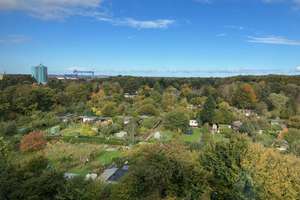 Weitblick über Kiel - Geräumige 3,5 Zimmer mit Balkon