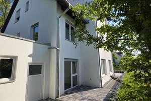 PROVISIONSFREI! - Doppelhaushälfte mit Garten und Garage. 5000€ Küchengutschein zum Frühlingsstart – Sauerbrunnenstr. 19, 74564 Crailsheim – Vorschaubild 1