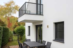Großzügige Doppelhaushälfte in gehobener Wohnlage von Niederkassel mit Garten und Kamin – Die vollständige Adresse der Immobilie erhältst du vom Anbieter., 40547 Niederkassel, Düsseldorf – Vorschaubild 2