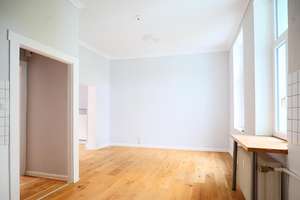 4,5-Zimmer Maisonette-Wohnung mit Dachterrasse in Krefeld Stadtmitte – Die vollständige Adresse der Immobilie erhältst du vom Anbieter., 47798 Stadtmitte, Krefeld – Vorschaubild 2