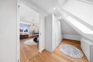 Erstbezug: Frisch ausgebaute Dachgeschoss-Maisonette mit Galerie und 5 Zimmern – Die vollständige Adresse der Immobilie erhältst du vom Anbieter., 14195 Dahlem, Berlin – Vorschaubild 10