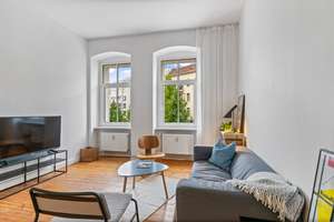 Zeitloser Altbaucharme in Friedrichshain: Bezugsfreie 2-Zimmer-Wohnung im beliebten Nordkiez – 10247 Friedrichshain, Berlin – Vorschaubild 14