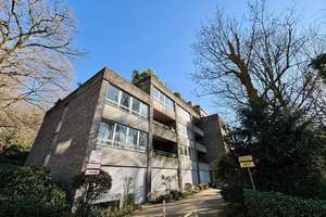 Großzügige Wohnung mit Blick in den direkt angrenzenden Grafenberger Wald – Die vollständige Adresse der Immobilie erhältst du vom Anbieter., 40629 Ludenberg, Düsseldorf – Vorschaubild 21