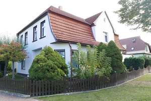 Ein-/Zweifamilienhaus inmitten der Stadt – Die vollständige Adresse der Immobilie erhältst du vom Anbieter., 17159 Dargun – Vorschaubild 2