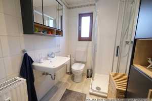 Wohnhaus mit kleiner, vermieteter Einliegerwohnung – Harburg (Kreis) – Vorschaubild 4