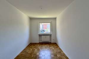 Viel Platz & großer Balkon...bezugsfreie 4-Zimmer-ETW in Alterlangen – Die vollständige Adresse der Immobilie erhältst du vom Anbieter., 91056 Heiligenloh, Erlangen – Vorschaubild 12