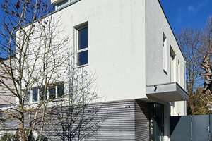 Einfamilienhaus im Bauhausstil in bevorzugter Lage von Düsseldorf - Mörsenbroich – Die vollständige Adresse der Immobilie erhältst du vom Anbieter., 40470 Mörsenbroich, Düsseldorf – Vorschaubild 2