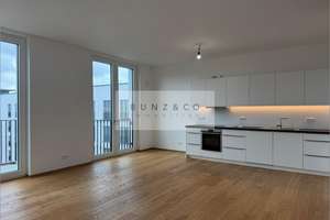 Helle 4-Zimmer-Wohnung mit Balkon UND Loggia - EBK inklusive!