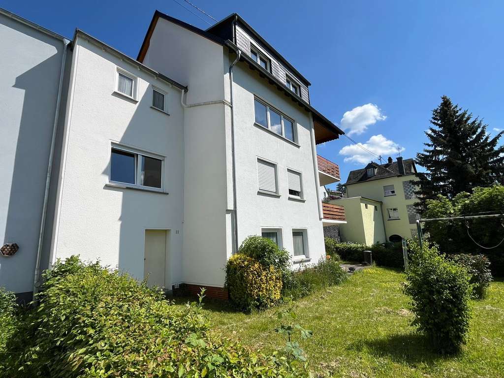 Immobilie in Rhens - Rhens! Vielseitig nutzbares Einfamilienhaus mit ELW in ruhiger Lage - Bild 2