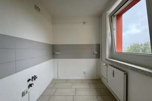 Gemütliche 2-Zimmer-Wohnung mit ebenerdiger Dusche – Wenzel-Verner-Straße 72, 9120 Helbersdorf, Chemnitz – Vorschaubild 3