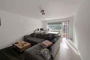 Sonnige 3,5 Zimmer Wohnung mit Balkon und guter Raumaufteilung in Frohnhausen – Frohnhauser Str 419, 45144 Frohnhausen, Essen – Vorschaubild 2