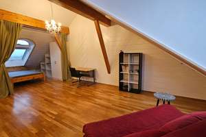 Möblierte Dachgeschosswohnung in Toplage mit Gartennutzung – Breite Straße 31, 53111 Nordstadt, Bonn – Vorschaubild 3