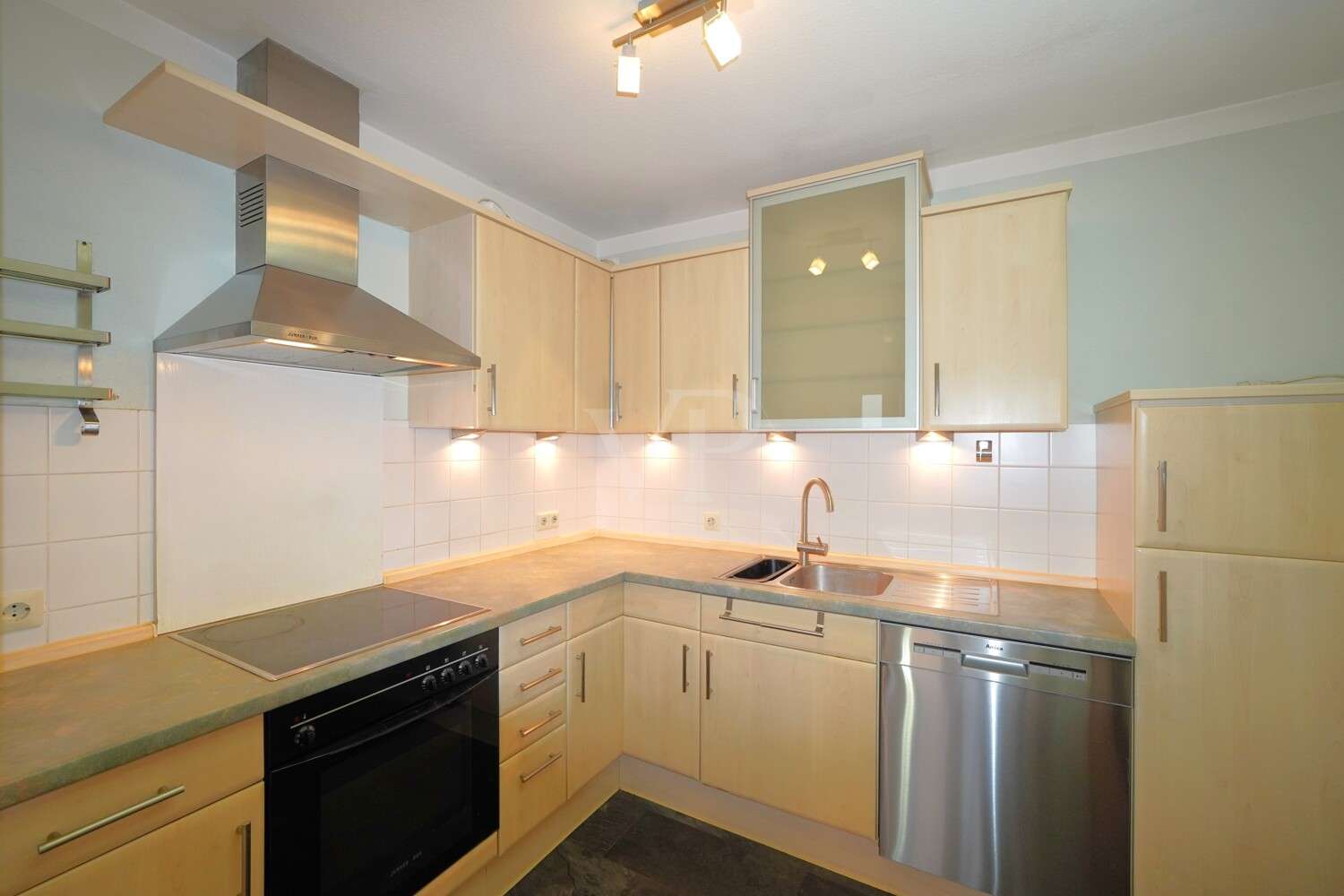 Immobilie in Künzelsau - Gepflegte 3,5-Zimmer-Wohnung mit Einbauküche und Parkettboden - Bild 9