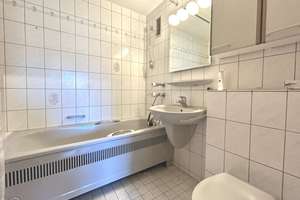 Frei + hell! 2-Zi.-Whg. mit sonnigem Balkon + Aussicht, 6. OG, Aufzug, Stellplatz i. Freien – Die vollständige Adresse der Immobilie erhältst du vom Anbieter., 70469 Hohe Warte, Stuttgart – Vorschaubild 7