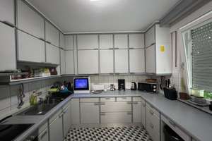 NUR FÜR STUDENTEN-/INNEN - Zimmer in 7er-WG in einem Studentenwohnheim in toller Aussichtslage – Richard-Wagner-Straße 32, 72766 Reutlingen-Mitte, Reutlingen – Vorschaubild 3