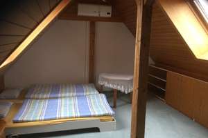 Wunderschöne 2-Zimmer-Dachgeschosswohnung in Toplage