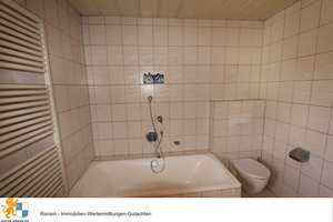 Großes Wohnhaus mit Doppelgarage und viel Potenzial in Neumarkt-Woffenbach – Die vollständige Adresse der Immobilie erhältst du vom Anbieter., 92318 Neumarkt in der Oberpfalz – Vorschaubild 35
