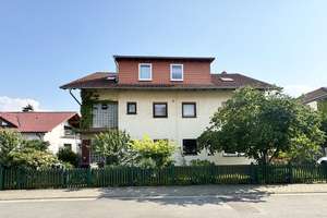 Dreiparteienhaus in zentraler Lage von Büdingen – Die vollständige Adresse der Immobilie erhältst du vom Anbieter., 63654 Büdingen – Vorschaubild 1