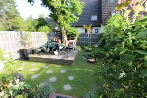 MODERNE DOPPELHAUSHÄLFTE - VOLL UNTERKELLERT - 2 WINTERGÄRTEN, TERRASSE & GEMÜTLICHER KAMIN – Berlin – Vorschaubild 26