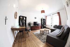 Möblierte 2-Zimmer-Wohnung bei Rosenthaler Platz; ruhiges Hinterhaus.