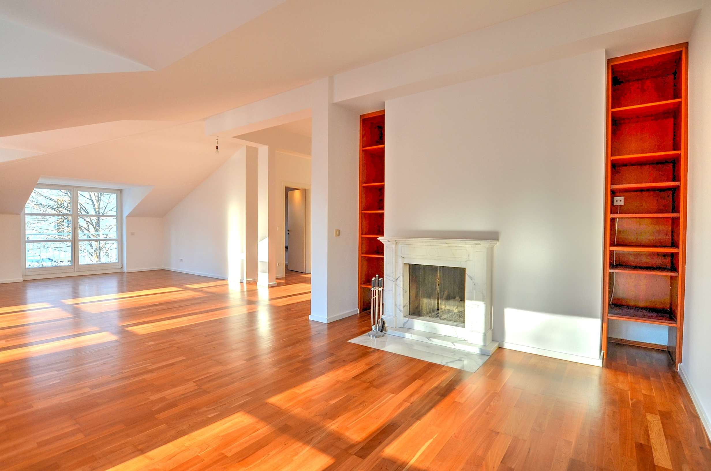 Immobilie in Grünwald - MÜNCHEN-GRÜNWALD: SONNIGES DACHGESCHOSSJUWEL MIT EXQUISITER AUSSTATTUNG! - Bild 9