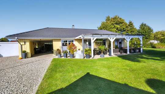 Bild von Bungalow in Ilsede
mit hochwertiger Gartenanlage