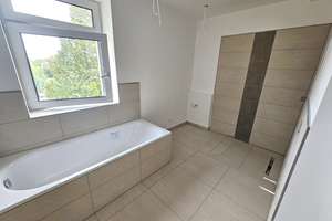 Großzügige 4-Zimmerwohnung mit 2 Balkonen, Tageslichtbad, Abstellraum und effizientem Grundriss – Mittagstr. 8, 39124 Neue Neustadt, Magdeburg – Vorschaubild 7