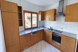 schöne Wohnlage, helle-großzügige 3,5 Zi.-W., SW-Lage, Terrasse, Garten, Garage, AAP, Rtg.-Ro.-bach – Die vollständige Adresse der Immobilie erhältst du vom Anbieter., 72768 Rommelsbach, Reutlingen – Vorschaubild 2
