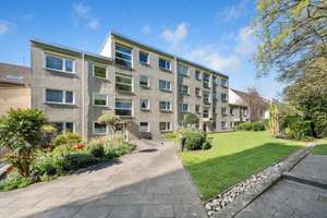 Sofort bezugsfrei: Helle 3-Zimmer-Wohnung mit Balkon, ca. 86 m² Wohnfläche und Duplex-Stellplatz