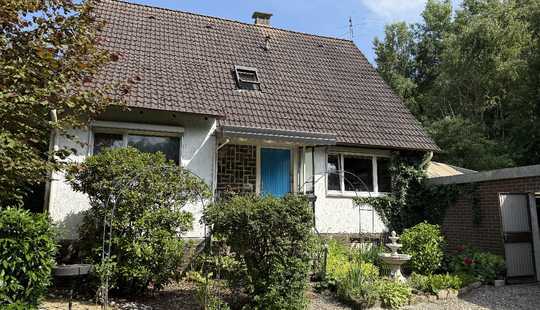 Bild von ***massiv gebautes Wohnhaus mit 2 Garagen in Wienhausen***