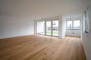 Großzügige und schicke 3 Zimmerwohnung mit Terrasse, Fußbodenheizung und Holzparkett zur Vermietung