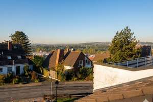 ++ESSEN-KUPFERDREH++DHH++MEHRGENARATIONENHAUS++MIT FERNSICHT++GARTEN+TERRASSE++BALKON++2 GARAGEN++ – Die vollständige Adresse der Immobilie erhältst du vom Anbieter., 45257 Kupferdreh, Essen – Vorschaubild 4