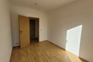 Sonnige 3 Zimmerwohnung - moderne Einbauküche - Balkon – Augustusburger Straße 149, 9126 Chemnitz – Vorschaubild 13