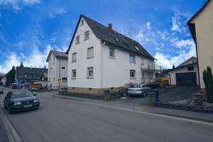 Freiburg-Hochdorf großes Wohnhaus mit Platz für 3 Familien auf 3 Etagen u. ggf. abteilbarem Bauland. – Die vollständige Adresse der Immobilie erhältst du vom Anbieter., 79108 Hochdorf, Freiburg im Breisgau – Vorschaubild 10