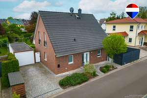 Energieeffizienz A+ | Modernes Familienidyll mit Kamin, Balkon und großem Grundstück