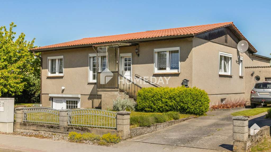 Immobilie in Lübow - EFH mit viel Potenzial inkl. Baugrundstück und Einliegerwohnung - Bild 2