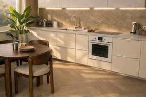 Exklusive 4-Zimmer-Hochparterre-Wohnung mit Terasse & Gartenzugang in Bestlage Schwabing (Erbpacht)