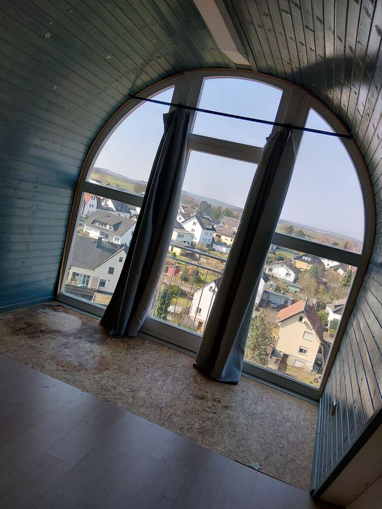 Immobilie in Hünstetten - Großzügiges, freistehendes Zweifamilienhaus mit 2 Einliegerwohnungen von privat - Bild 4