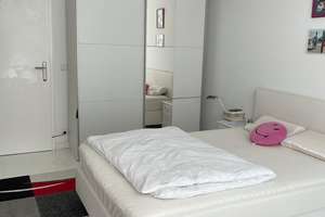 Teilmöblierte, provisionsfreie 2-Zimmer-Wohnung mit Balkon, EBK u. Tiefgarage in München-Bogenhausen – Ostpreußenstraße 89, 81927 Englschalking, München – Vorschaubild 10