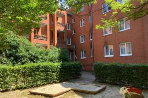 Schöne Wohnung: praktische 2-Zimmer-Dachgeschosswohnung (WBS)
