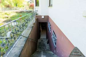 Gepflegtes  Einfamilienhaus mit Einliegerwohnung , Doppelgarage , Garten in Ludwigshafen-Oggersheim – 67071 Oggersheim, Ludwigshafen am Rhein – Vorschaubild 9