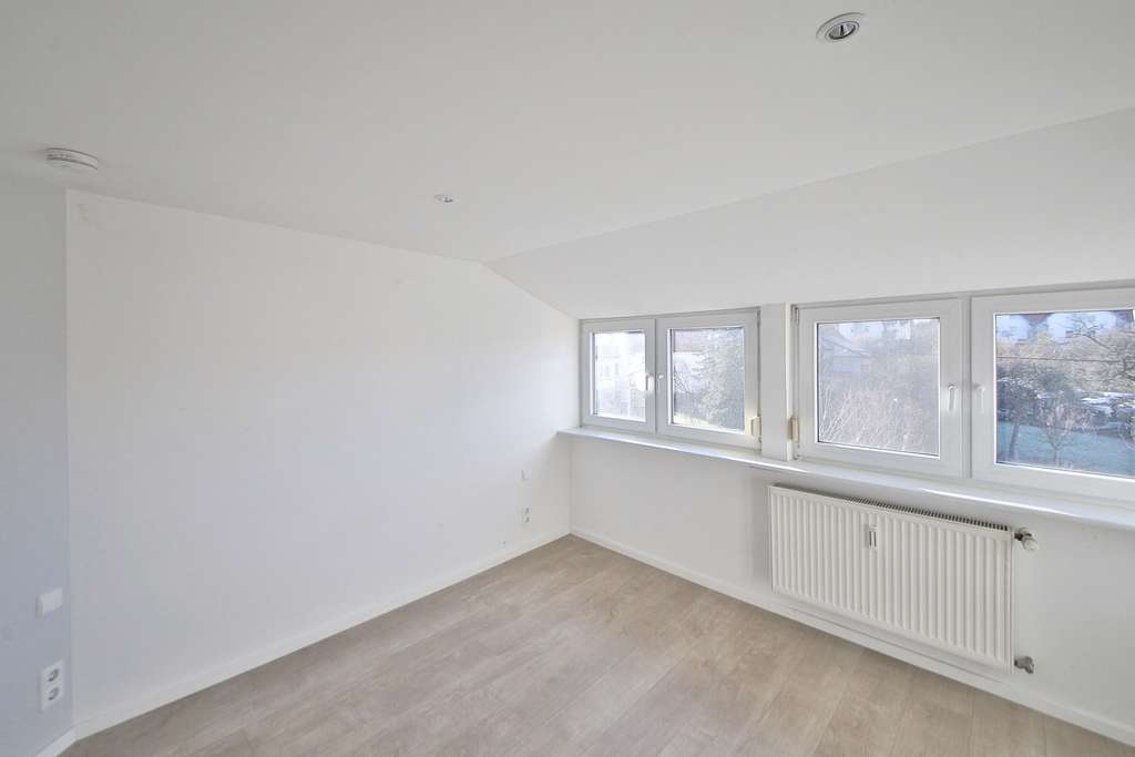 Immobilie in Filderstadt - Attraktive Wohnung mit guter Raumaufteilung – ideal für Eigennutzer oder Kapitalanleger - Bild 1