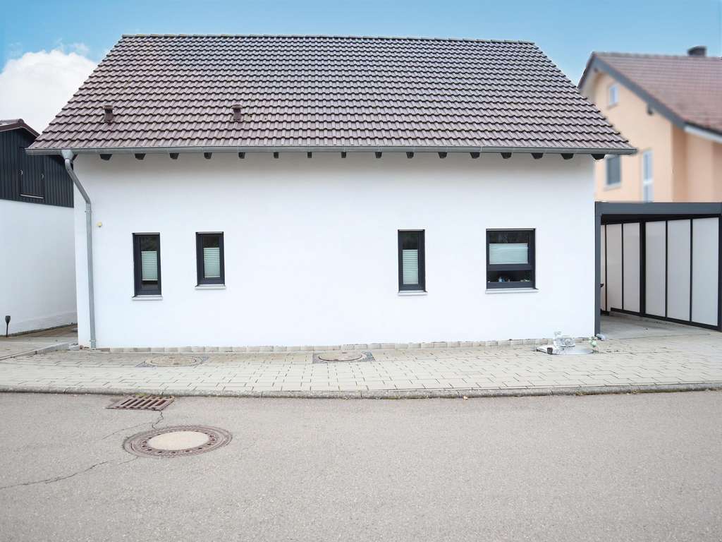 Immobilie in Neubulach - Begehrtes Einfamilienhaus in Neubulach mit idyllischem Grundstück in ruhiger Lage! - Bild 4