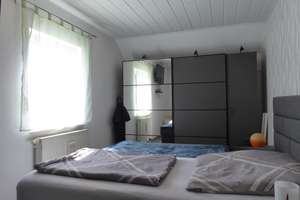 Gepflegte Doppelhaushälfte mit Kamin, Wintergarten und Garage in Seitzenhahn! – Die vollständige Adresse der Immobilie erhältst du vom Anbieter., 65232 Taunusstein – Vorschaubild 4